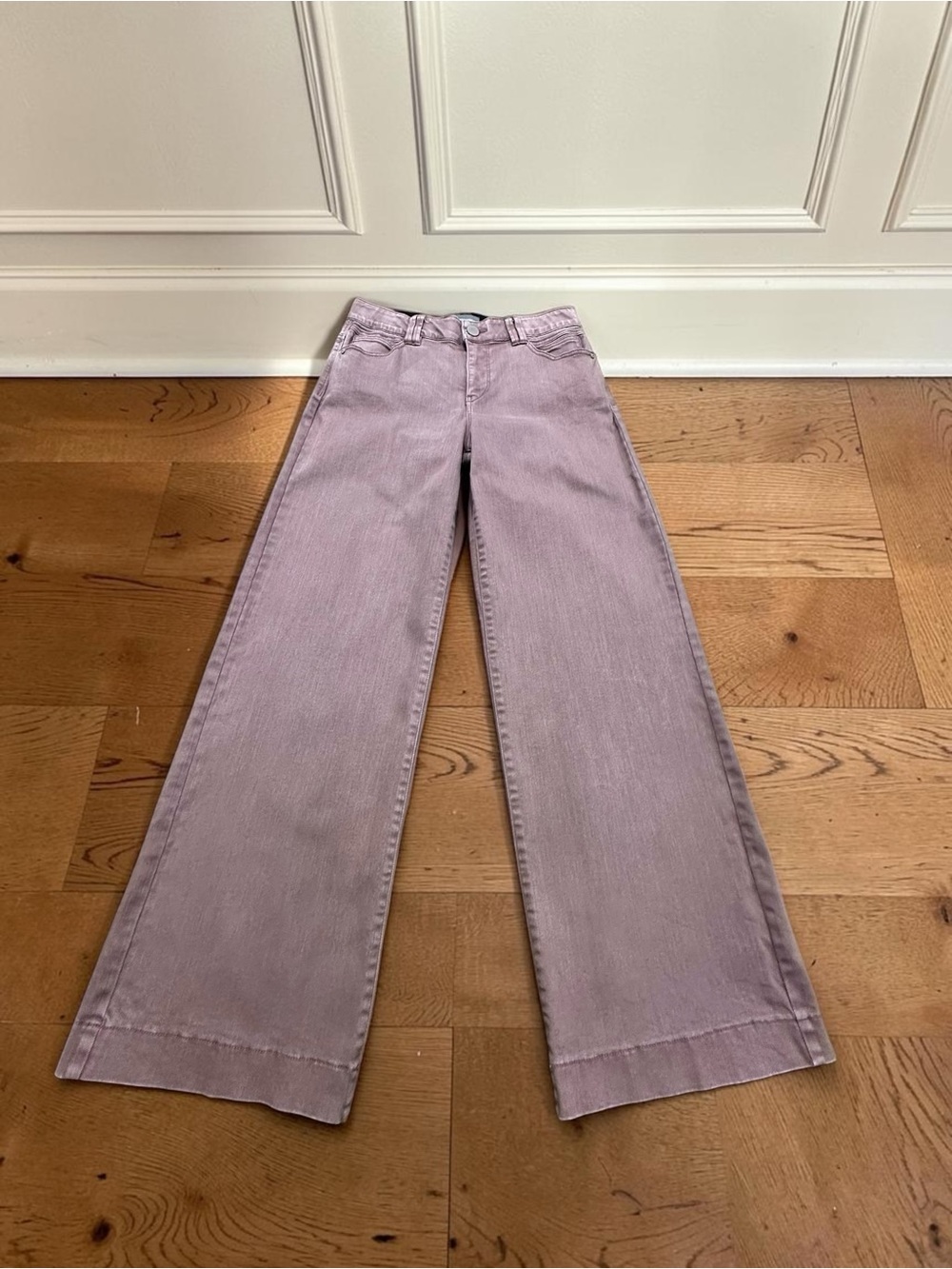 Democracy Ab Solution Wide Leg Jeans.
Plum/Mauve. Size : 10